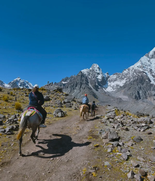 Horseback Riding to Ausangate & the 7 Lakes