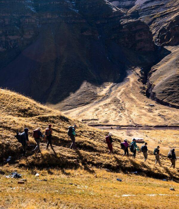 Road to Rainbow Mountain